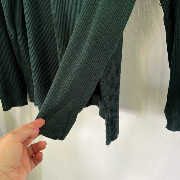 American Eagle Hunter Green Sweater - Picture 4 of 7